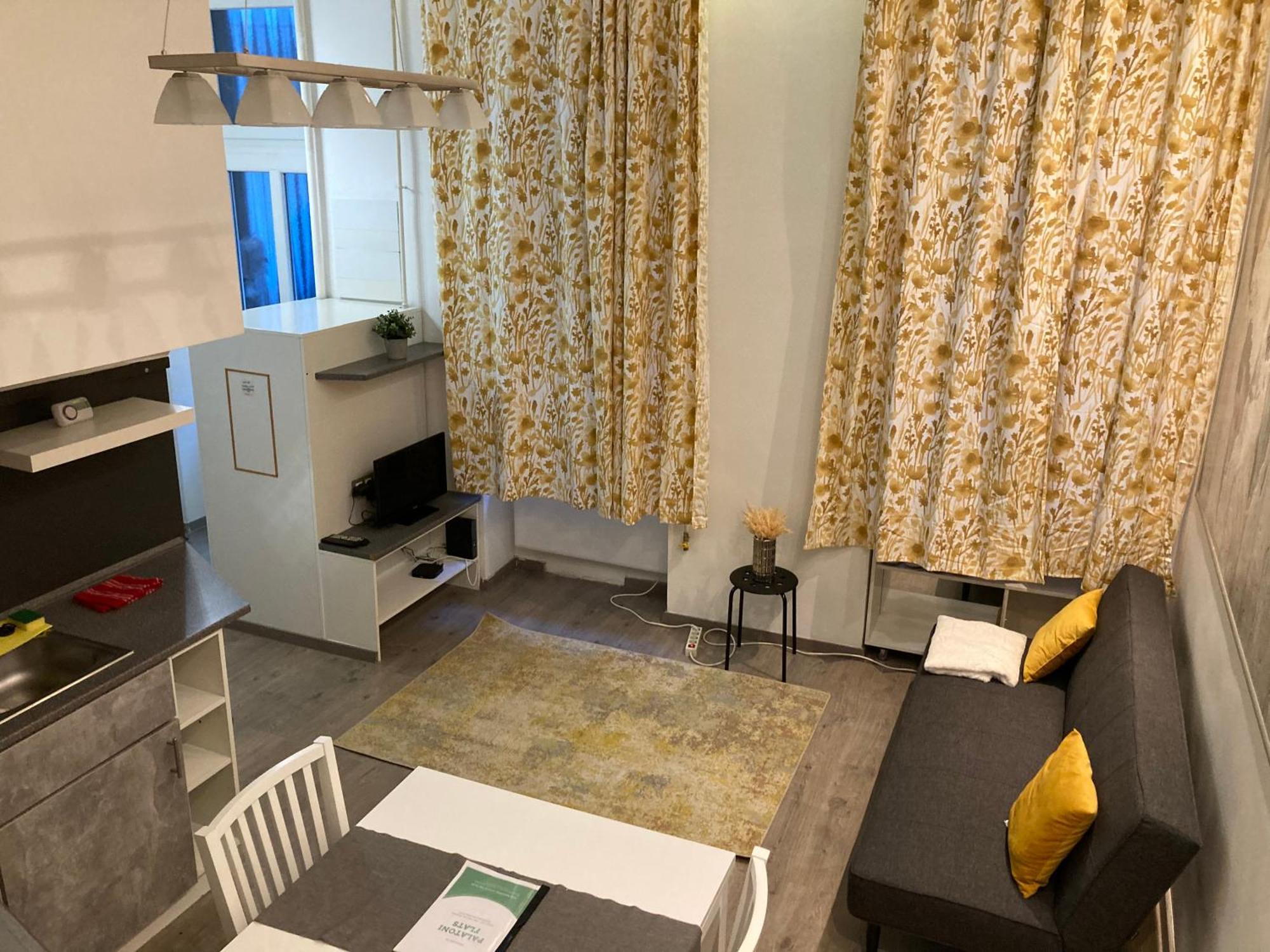 Palatoni Flat In Budapest City Center Apartment Exterior photo